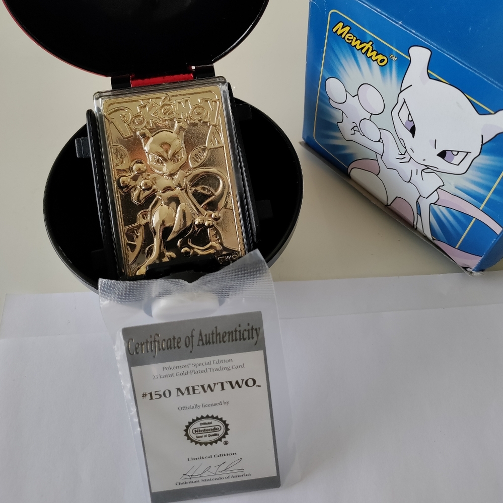 Mewtwo 1999 23 Karat Gold Pokemon Trading Card With COA and Pokemon Ball